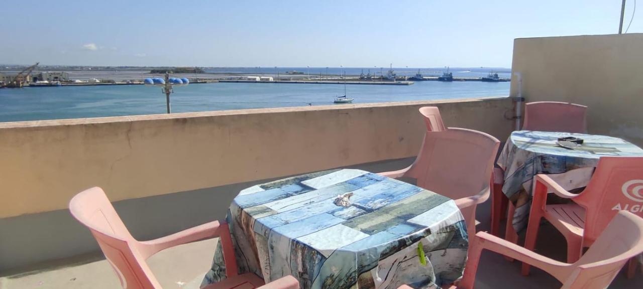 The Twins Rooms In Trapani 1 Buitenkant foto