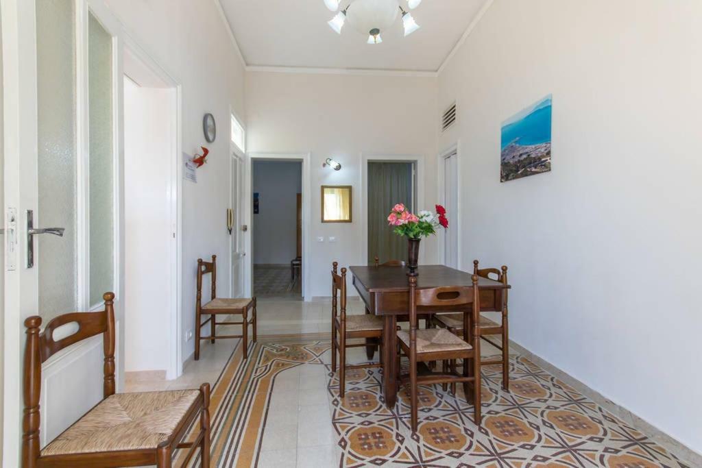 The Twins Rooms In Trapani 1 Buitenkant foto