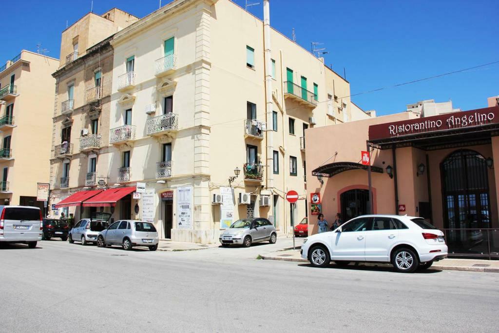 The Twins Rooms In Trapani 1 Buitenkant foto